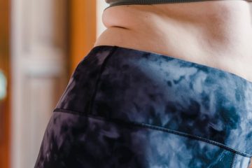 woman wearing active wear