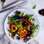 Fleurs en Cuisine : Recettes Saines Agrémentées de Touches Florales